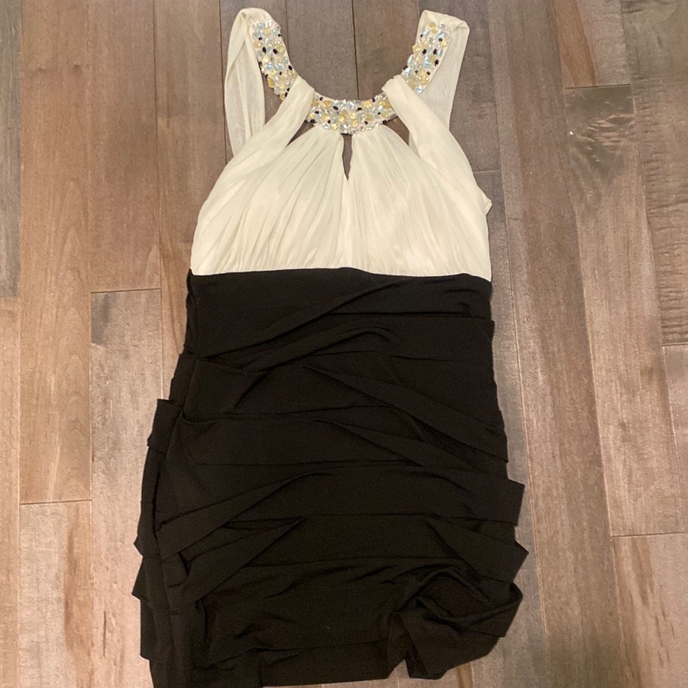 Juniors.  Size medium dress.  Short.